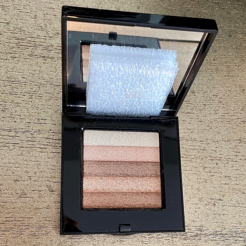 Bobbi Brown Shimmer Brick in Biege 👀